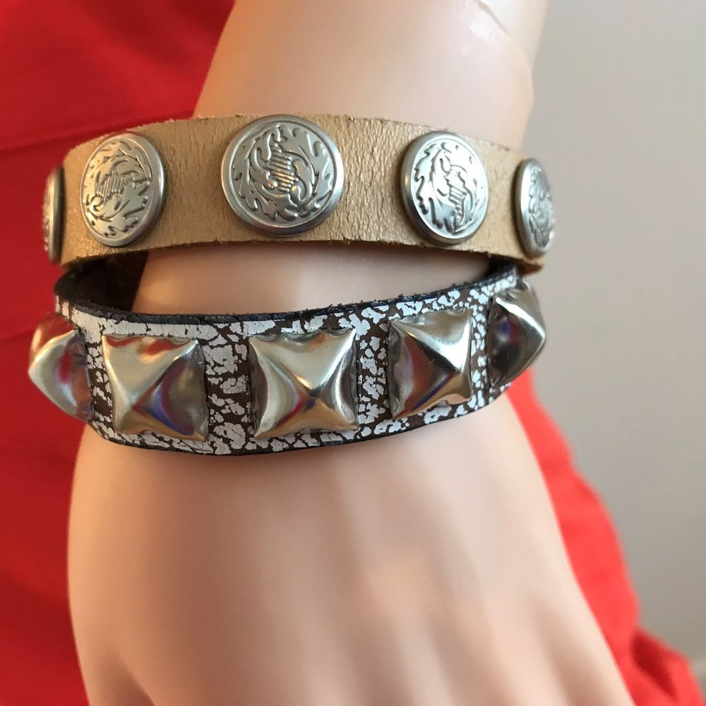 Round stud leather bracelet